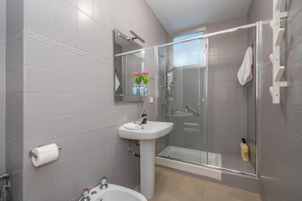 Madrid Rio Rooms Екстериор снимка